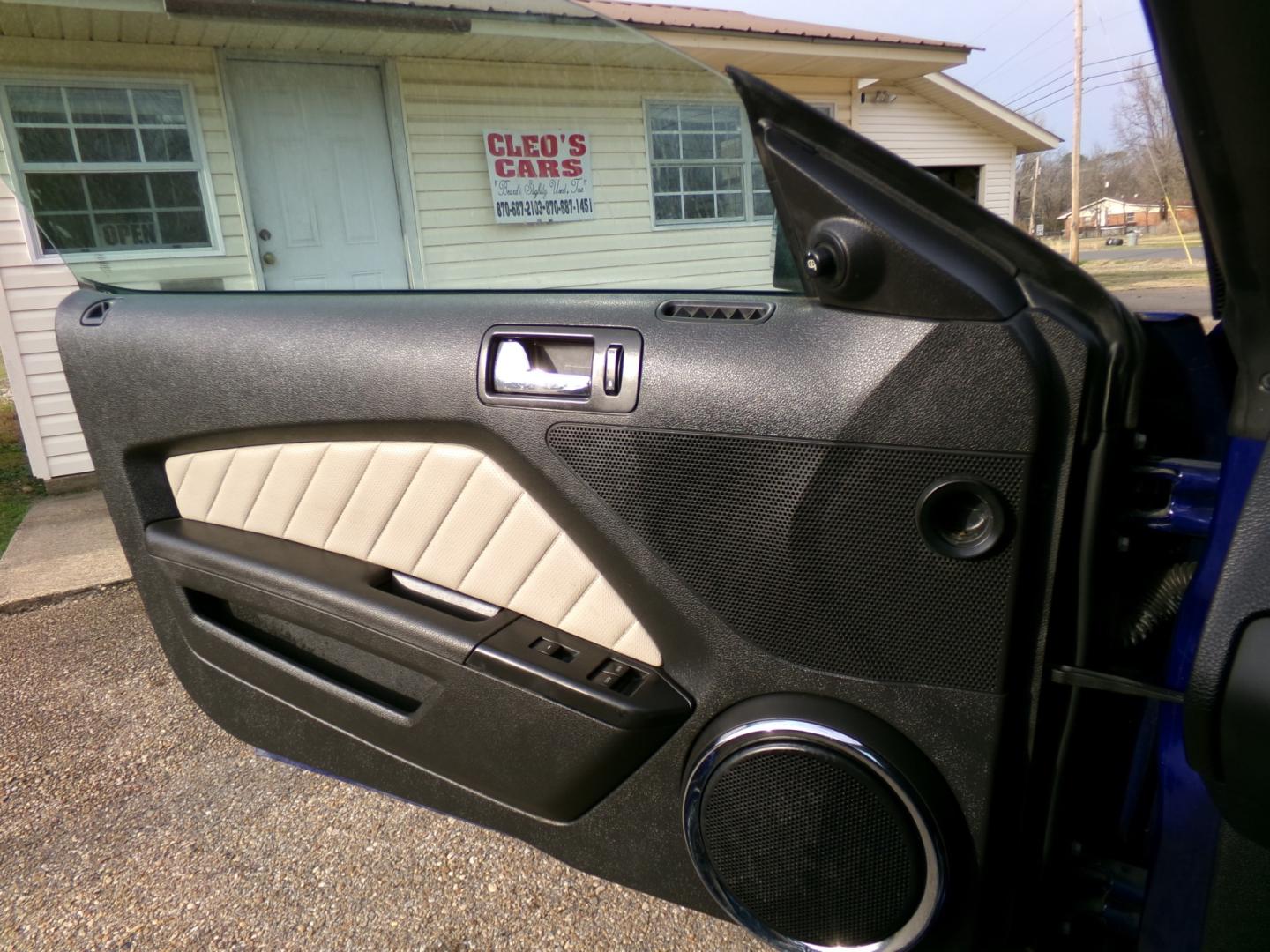 2014 Deep Impact Blue Metallic /Black Ford Mustang (1ZVBP8EM4E5) , located at 401 First NE, Bearden, AR, 71720, (870) 687-3414, 33.726528, -92.611519 - Photo#6